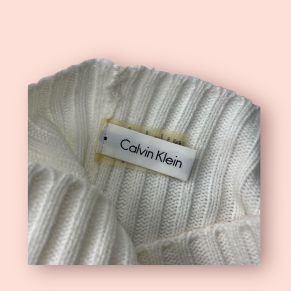 Calvin Klein Beanie - Picture 3 of 3